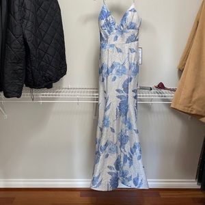 Floor lengths dress, size 7/8